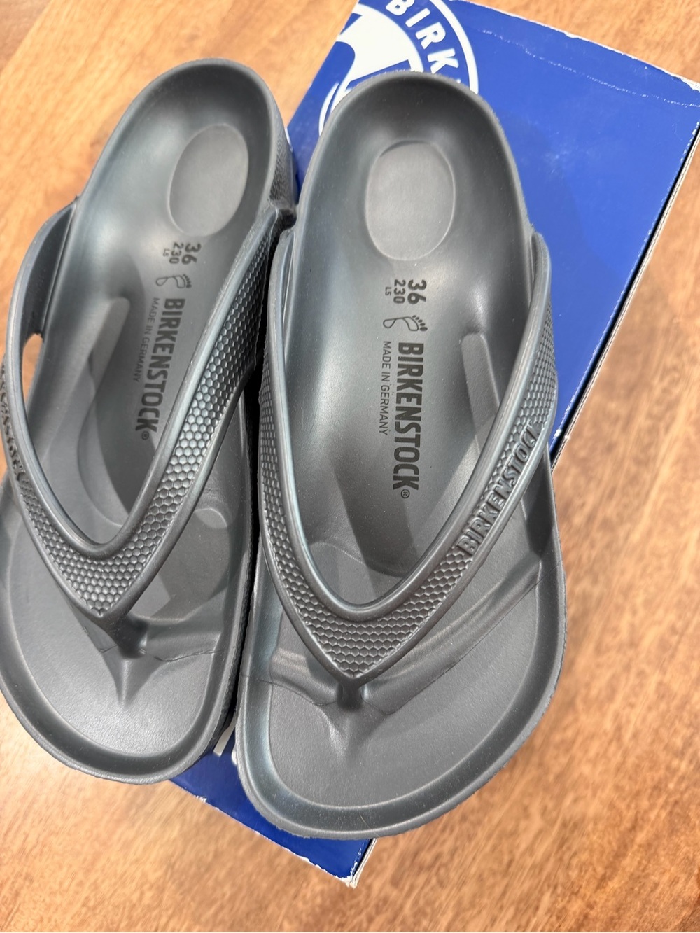 Birkenstock women’s Dark Gray EVA Thong Sandals - Picture 4 of 6